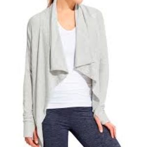 Athleta Studio Wrap SOFT front pockets/thumb holes